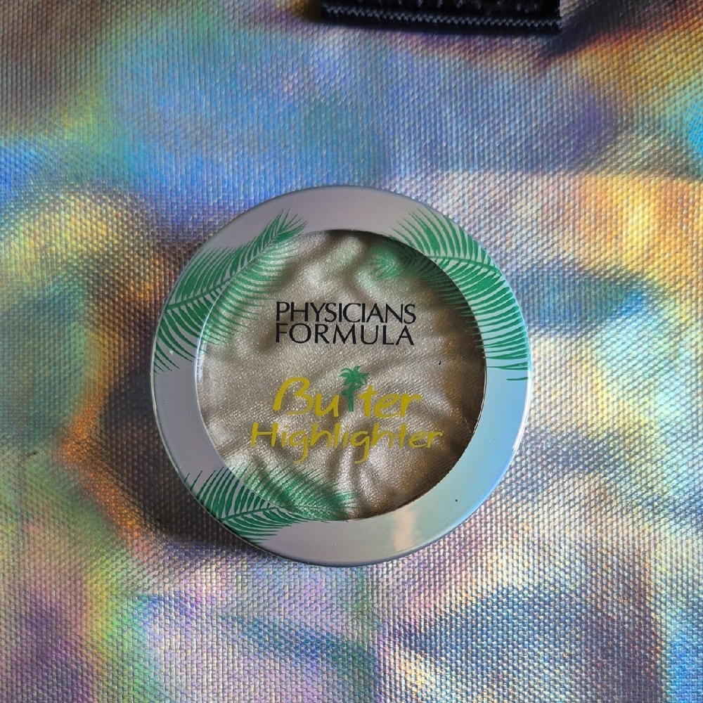 Physicians Formula Butter Highlighter in Shimmering Pearl